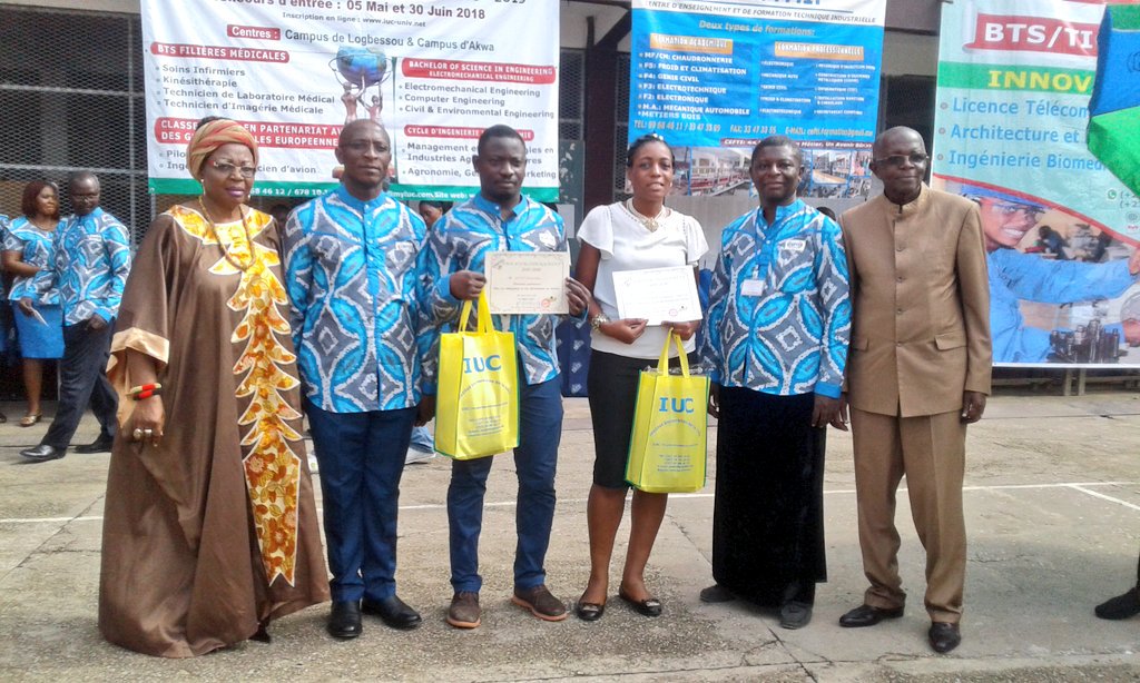iucdouala's tweet photo. Partenaire privilégié de la Journée d'excellence scolaire du Collège #CEFTI,  Le Pôle d'Excellence en Afrique a saisie l'occasion pour remettre plusieurs prix aux meilleurs enseignant(e)s et élèves qui se sont distingués durant l'année scolaire 2017-2018 
https://t.co/UMGyiIBJGx https://t.co/6nHUlntWNo