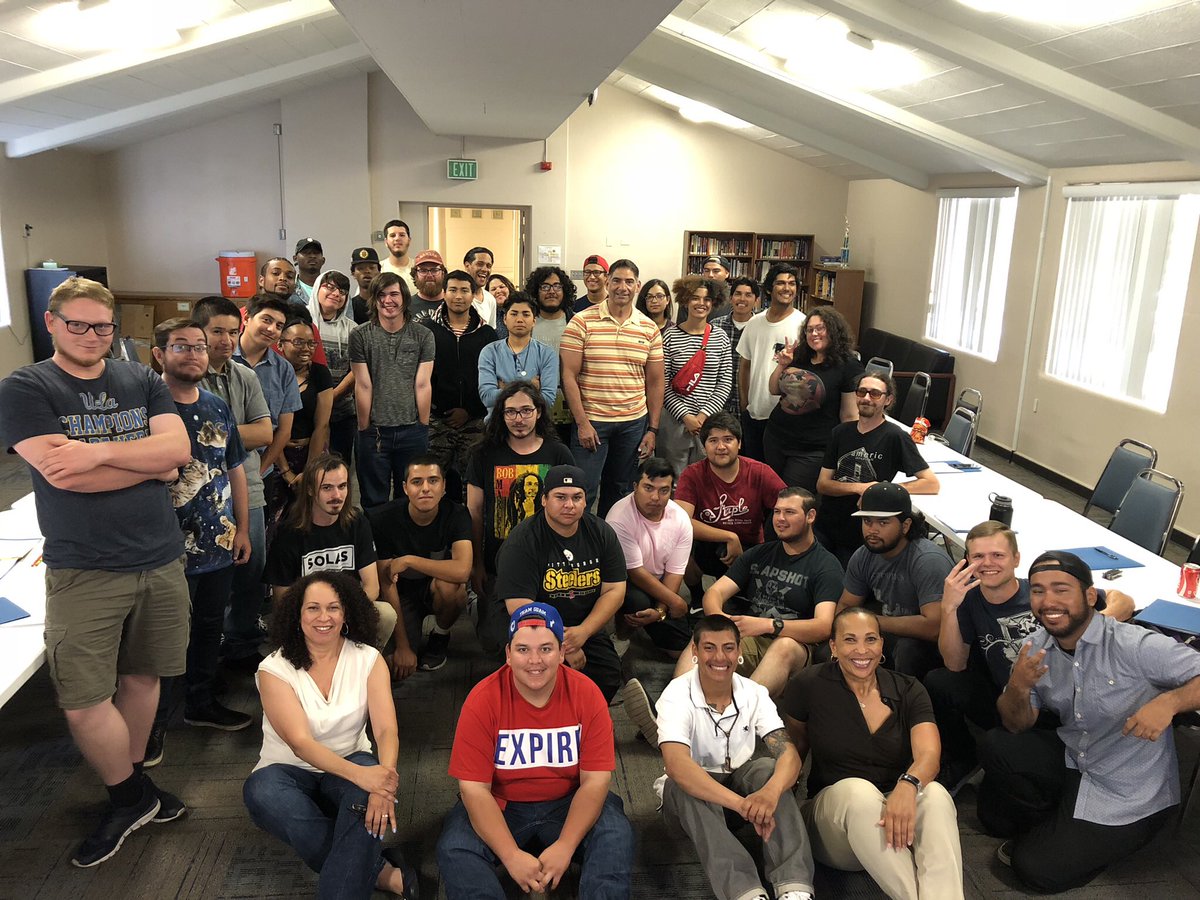 AdvanceTheSeed's tweet photo. Had a great class today with the California Conservation Corps -Pomona Site on “Relationships” and an amazing group mentoring session/presentation led by Cpt. Dean Capelletti from the La Habra Police Department. We love our mentors!! #mentoring #volunteers #advancetheseed https://t.co/r5m9HTBxm5