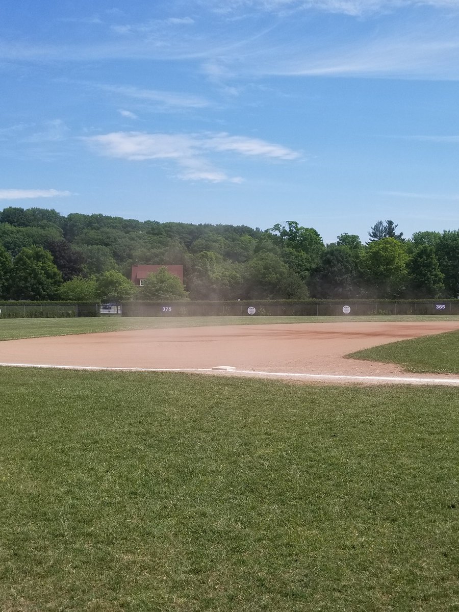 TorontoMets's tweet photo. Mets 15U win Game 1 vs @NatsOnt 1-0. @Tyler42929235 going CG giving up only one hit while striking out 5. #LotsOfStrikes @CPBLeague https://t.co/Cvyxi825AH