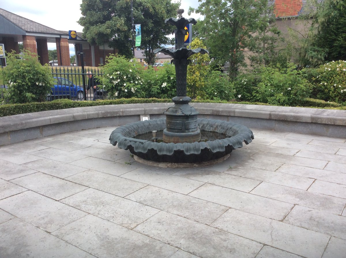 Denbighinbloom's tweet photo. Successful day at #EnvironmentalFair today in the Grade II listed Evan Pierce Memorial Gardens #Denbigh Huge thanks to Denbigh Rotary Club for the loan of your gazebo and to Denbigh Civic Society for hosting the event. #MidsummerFestival #volunteers #community #environment https://t.co/pBConc6RFp