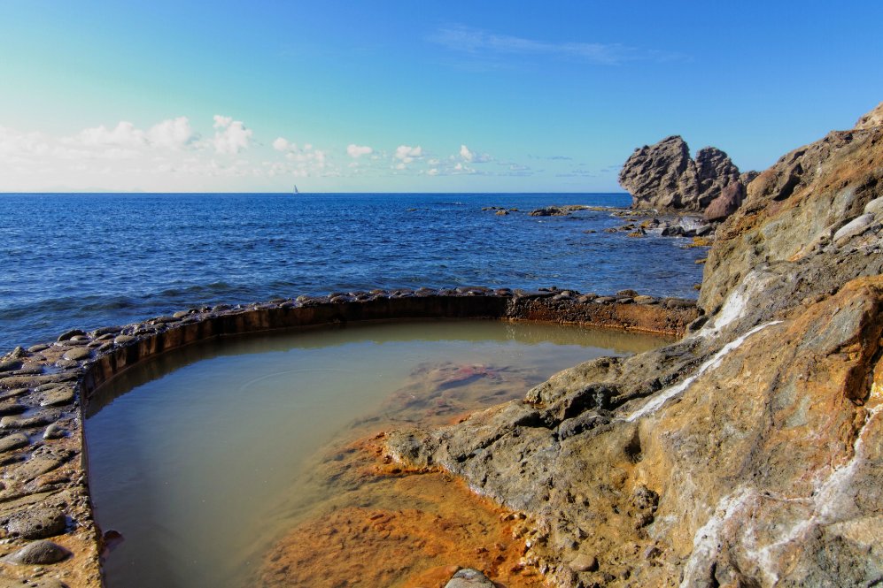 N°28: La rando de Dlo Férré, petit bassin d'eau chaude au bord de la mer