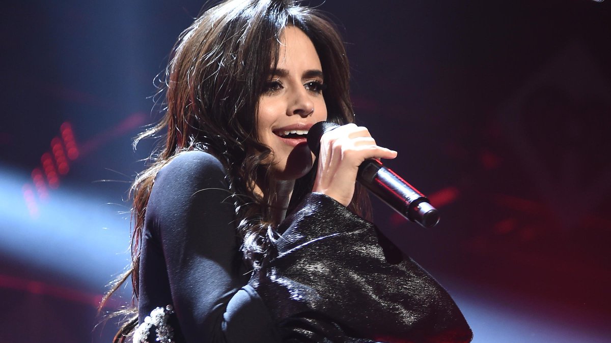 favsofcamila's tweet photo. My #TeenChoice for #ChoiceFemaleArtist is, and forever will be  @Camila_Cabello https://t.co/AwWXpyCSJu