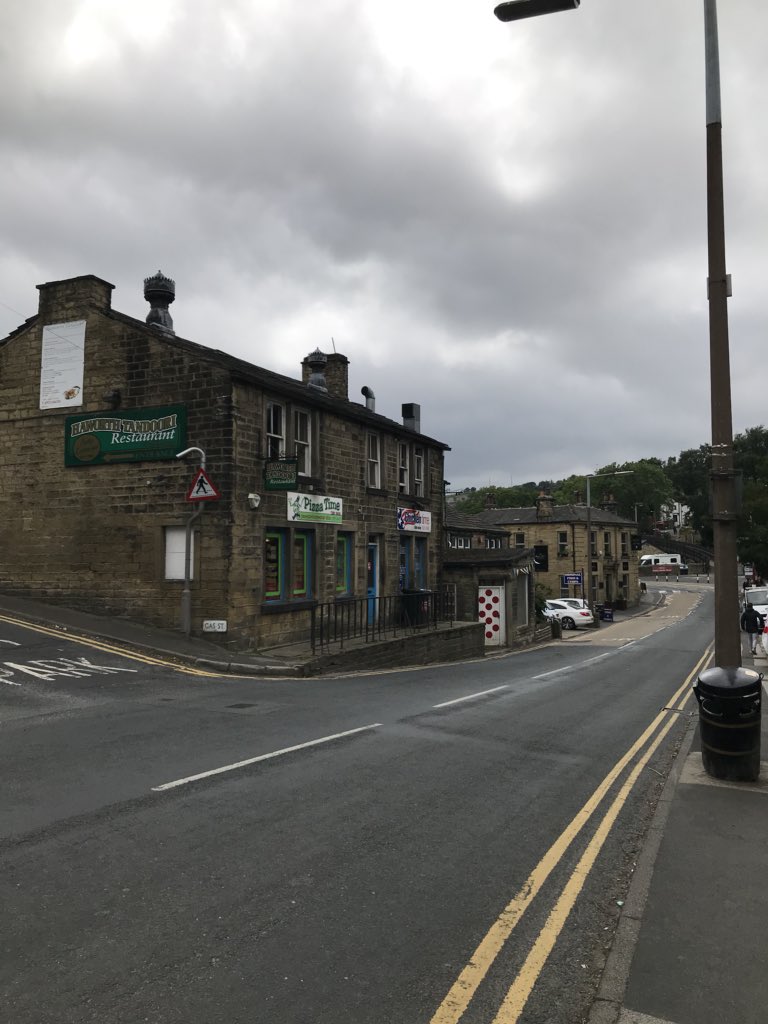 courtney tweet media