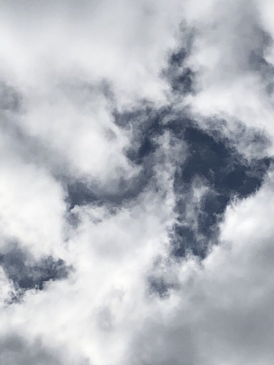 It’s partially cloudy here in redondo, <a href="/NianticLabs/">Niantic</a> <a href="/PokemonGoApp/">Pokémon GO</a> 
Boosted larvitar for #communityday pls &lt;3