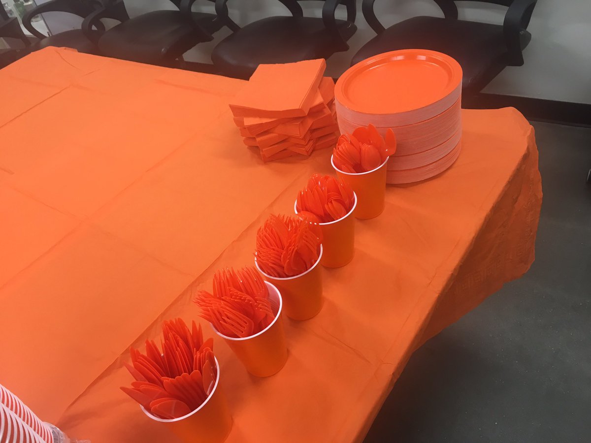 Orange Blooded Day!!!!🍊🍊🍊#D201OBD <a href="/paulclymer/">Paul Wagner</a> @Leon42415628 <a href="/JoeZuniga1/">Joe Zuniga</a>