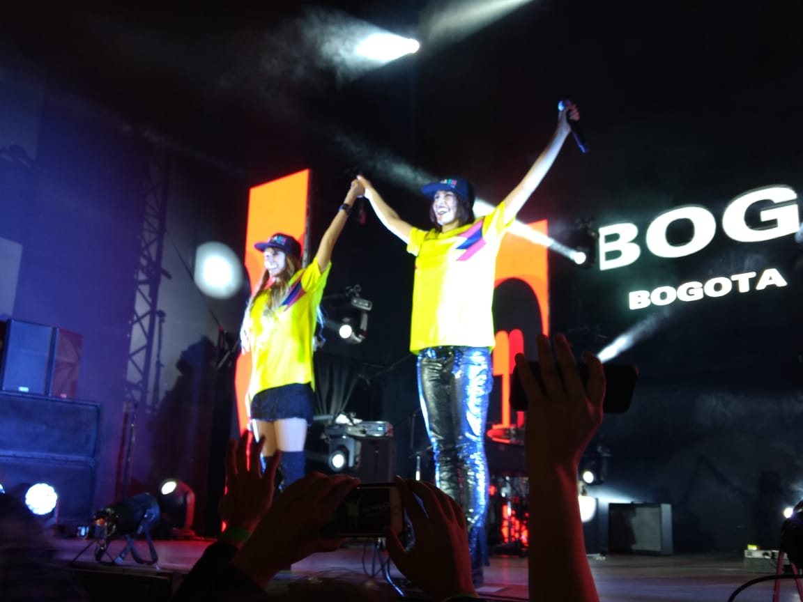 haashfanbase's tweet photo. Vivimos 2 shows increíbles en COLOMBIA. Gracias por venir y por dar lo mejor de ustedes @haashoficial, esperamos tenerlas de regreso en nuestro país. LAS AMAMOS!  Fechas para recordar por siempre: 14 de Junio, Bogotá - 15 de Junio, Medellín. https://t.co/1vsNcTtZYK