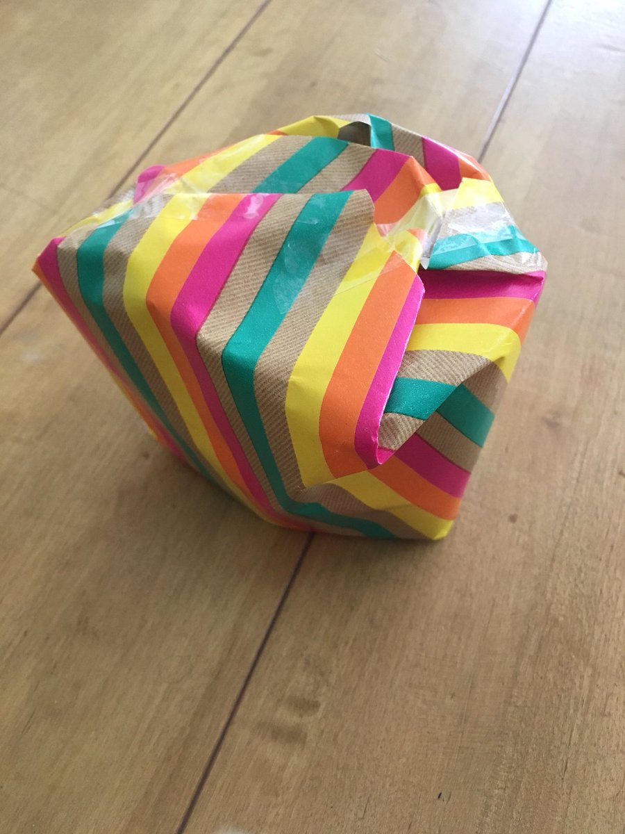 anitasart74's tweet photo. I feel I have several skills under my belt at the tender age of 44 however wrapping oddly shaped presents is clearly not one of them 😳😂😂 #crapwrapping #sorrydad #fathersdayfail #somebodyhelpmeplease https://t.co/s1lJaIF1xe