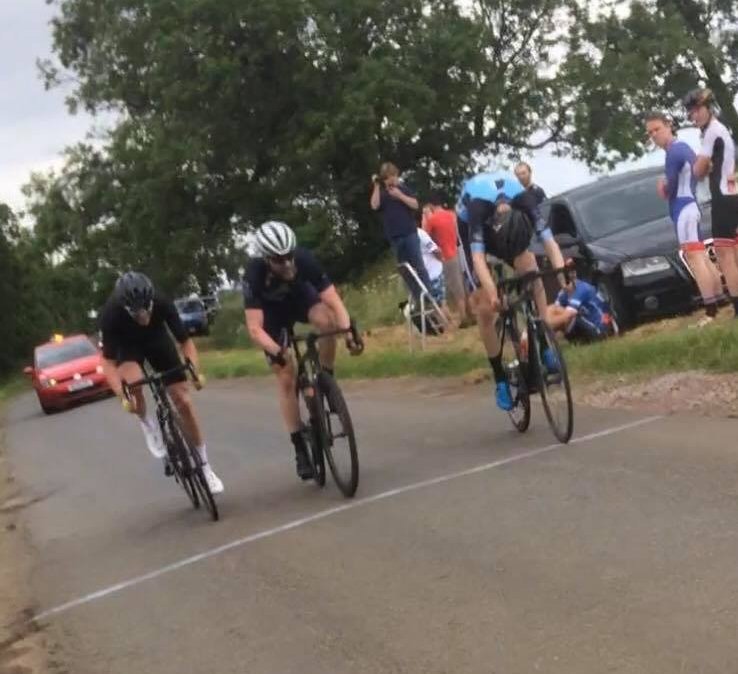 Otley's James Coates wins Stage 2 @ Lincoln 2 day #Awesome 20 seconds down on GC. All to play  #GoTeamOtley <a href="/OtleyCycleClub/">Otley Cycle Club</a> <a href="/MintCycleCoach/">MINT Cycling.</a> <a href="/ChevinCyclesLTD/">Chevin Cycles Group</a>