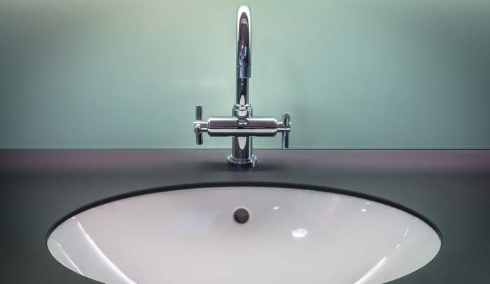 foundationva's tweet image. It may be convenient to store these items in the bathroom, but it's not a good idea: otbd.it/KZ83qECd