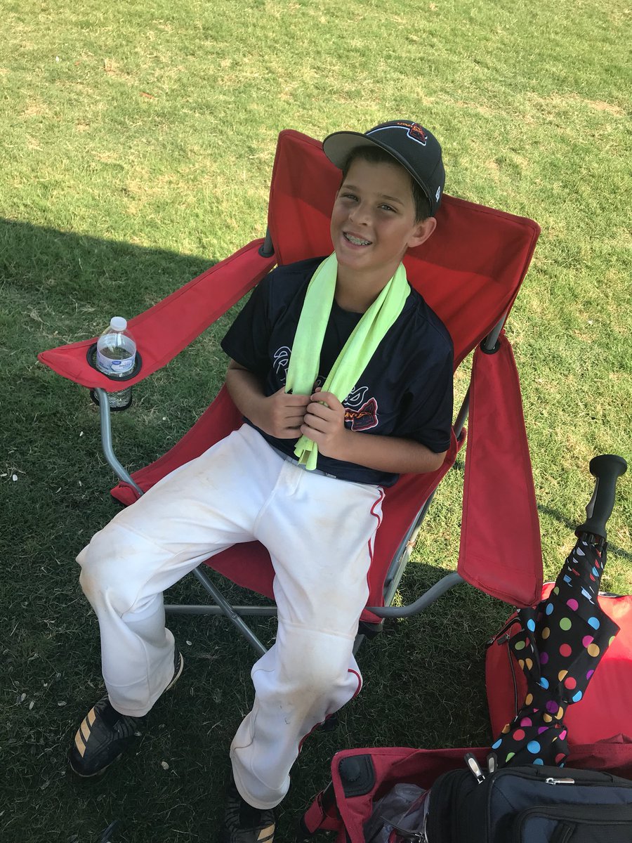 ChiefKeefe6's tweet photo. My little brother just threw a 1 hit shutout. What’s good with ya boy? #FreakingBeast https://t.co/nL2m5ZpoQK