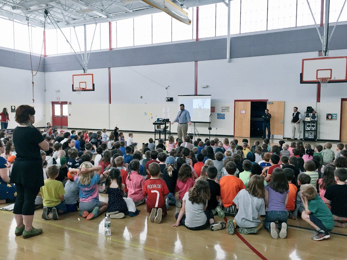 Huffington Gains More Control in AOL Revamping nytimes.com/2012/04/05/bus…