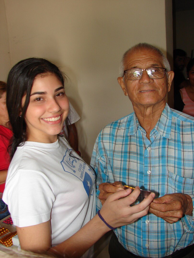 LuisLopezPSUV's tweet photo. GUÁRICO l Entrega de medicamentos desde el municipio Roscio se garantiza al pueblo con Jornadas Integrale de Salud. @NicolasMaduro
@josemvasquez #RenovaciónDeFuturo https://t.co/BIQvNhOsvQ