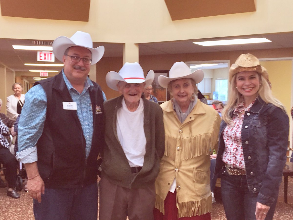 RichardGotfried's tweet photo. .@DeerRidgeCA @StephanieKusie @calgarystampede @TourismCalgary such a great pleasure to be at the #whitehatyyc ceremony for Stanley’s 102 Birthday #communityspirit lives in #yyc #neighbourday2018 https://t.co/tAncuGBgQP