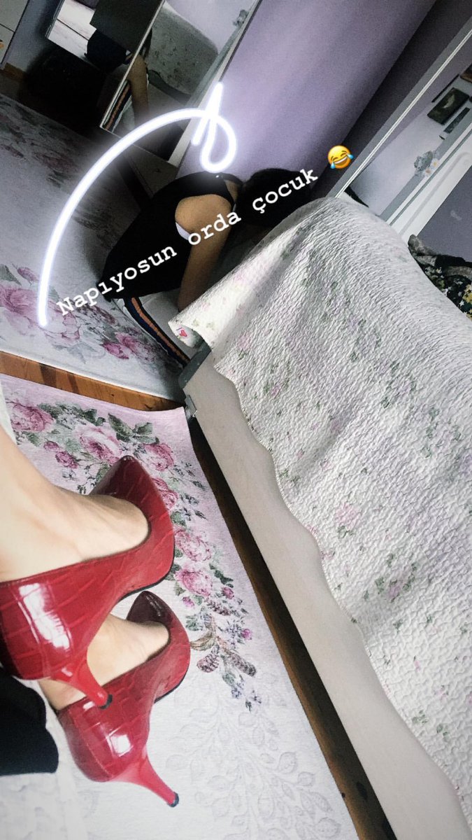 Selen (@selengokmnn) on Twitter photo 