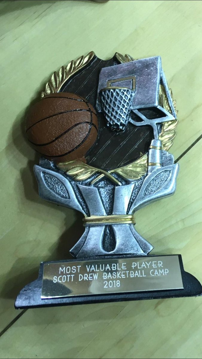 2OGBallers's tweet photo. Bag secured! Walked away from the @BaylorMBBCamps with the camp M.V.P.!  🏀💪👅

@3dHoopsAcademy @BaylorMBB @OrlandoGoodenII #Blessed #ScottDrew #SwaggyO #JellyFamApproved #🍇 #GOATInTheMakin #2023 https://t.co/8uEfFIJGH6