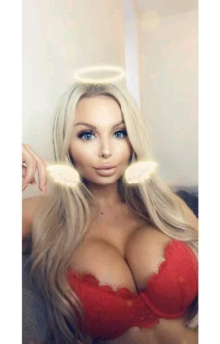 sebapalmaok's tweet photo. Bimbo face. #MeganMaria 😍#Bimbo
#BigBoobs #BigLips #PlasticFantastic #Frozen #TetasGrandes @pietje012 @tp2003_tom https://t.co/Cf7uGmDq1C