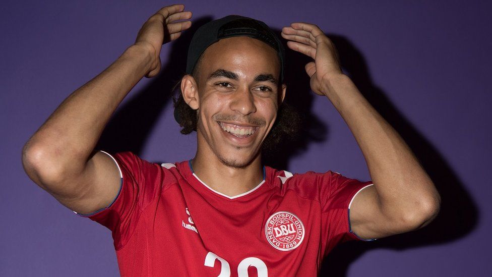 bbcswahili's tweet photo. 'Mtanzania' Yusuf Poulsen aifungia Denmark bao Kombe la Dunia https://t.co/dQlNFxvShh Peru vs Denmark https://t.co/E9sQEW3xUt