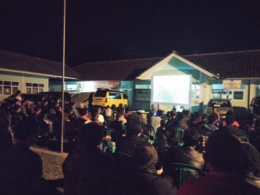 Nobar Piala Dunia Desa Cisayong kabupaten tasikmlaya jawa barat @SandjojoCenter <a href="/tppindonesia/">Pertepedesia</a> <a href="/SatgasDanaDesa/">SATGAS DANA DESA</a> <a href="/KemenDesa/">Fast Track Travel</a>