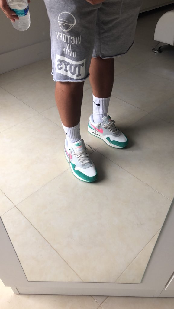 OlDirtyDennis's tweet image. 🌊 🌊 🌊 RT @JohnnyHSD: Shout to @ToySldrs for the shorts 🤙🏼#VictoryInUnity