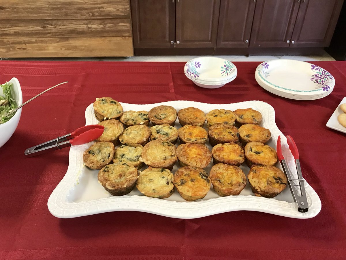 ChefVedam's tweet photo. I am serving #GlutenFree food today at Unity North Church for #benefit #drumcircle for #MySistersHouse. #GlutenFreePersonalChef #ChefVedam https://t.co/i13w2111G6