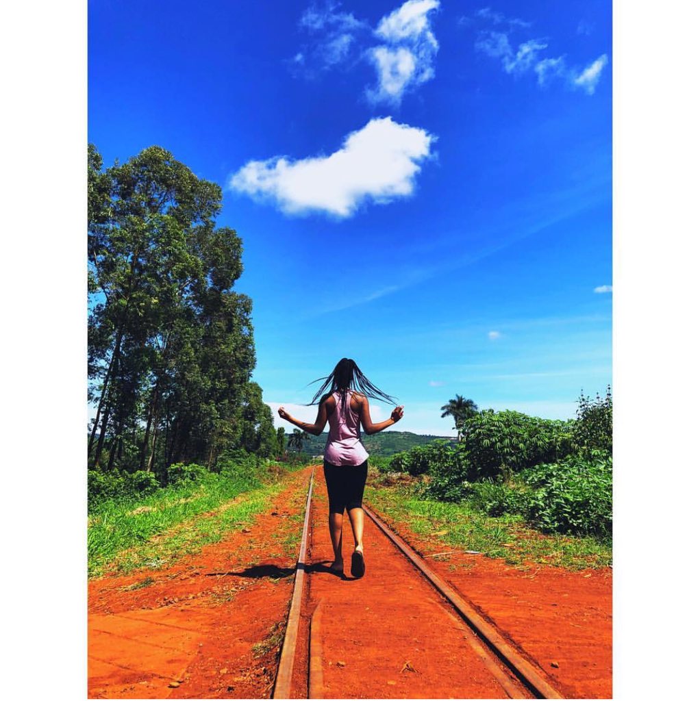 SydneysTravels's tweet photo. 📍🇺🇬|“You may not know where the tracks end but preserve and you shall see”
#sydneystravels #youruganda #pearlofafrica #jinja #africa #sourceofthenile #wakandaforever #uganda #traveller #travelvlog #youtuber #adventure #journey #roadtrip
@visitugandaUK 

https://t.co/bAuyJMCYzp https://t.co/eywMPpBvTl