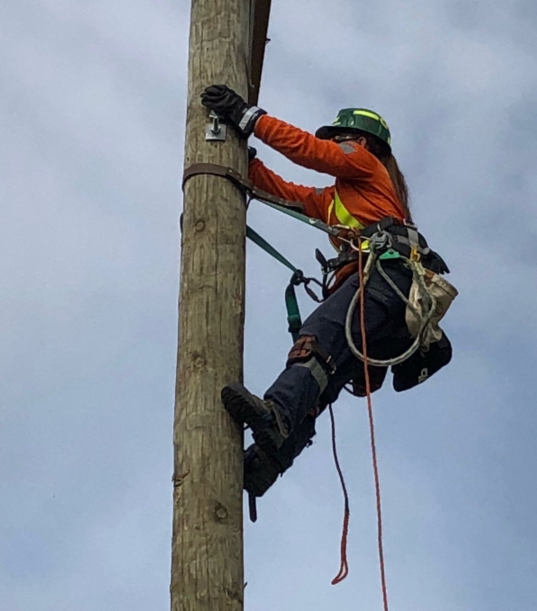 Eda On Twitter Women Well Represented At The Hydroone Linesman Rodeo Find Out More Ways To Get Involved In The Industry Visit The Cuee2018 Eda Ont Booth Https T Co Kbtqvgkydu