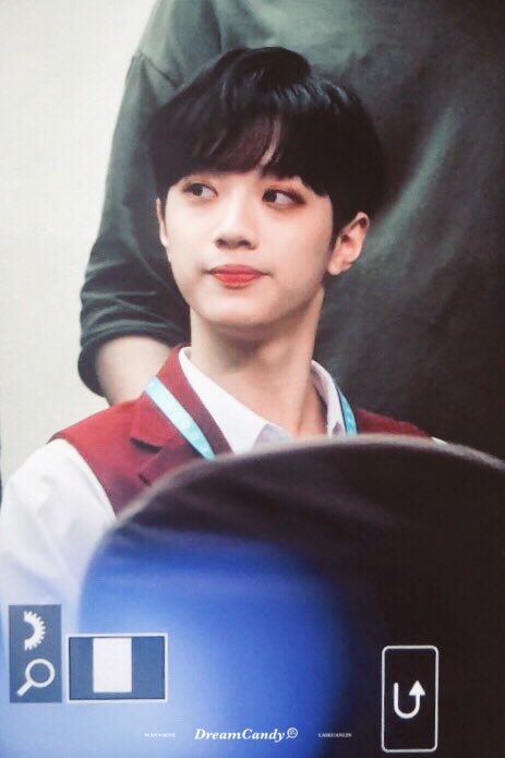 dreamcandy0923's tweet photo. 180616 상암 스탠포드 팬사인회 프리뷰

#라이관린 #賴冠霖 #Laikuanlin #워너원 https://t.co/Q9x1Qb60N6