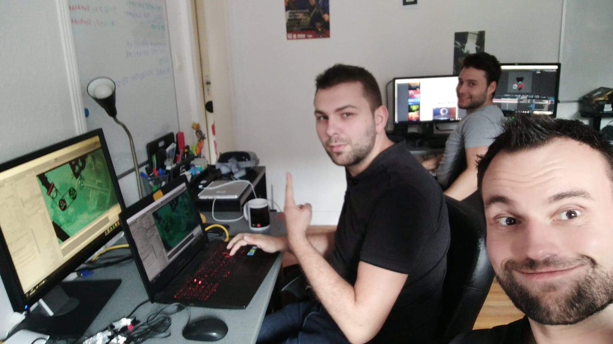 JoinBots's tweet photo. Une partie de la team #JoinBots à préféré continuer le développement du jeu, plutôt que de regarder le match de l’équipe de France ! Bravo !!! On fait un #Clapping svp ? #EquipeDeFrance #CoupeDuMonde #WorldCupRussia2018 #dev #IndieGameDev https://t.co/6dViBGcWzU
