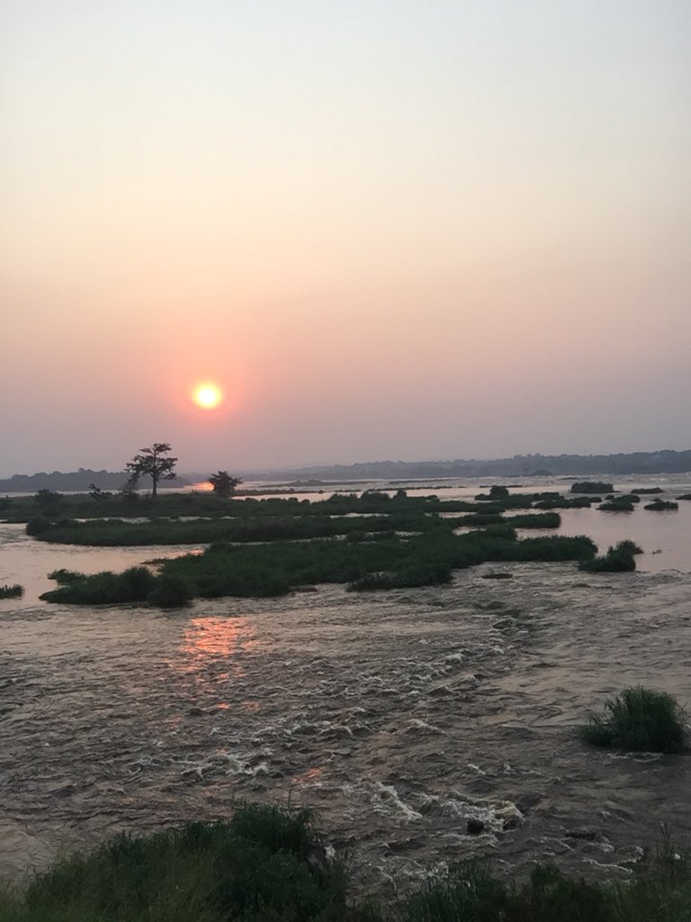 AitorLacomba's tweet photo. Talk of Congolese rumba and the adequate permission allowed me to get these 2 pictures of the majestic Congo River (and all after non working hours) #rivercongo #drc https://t.co/9edhu6BRVg