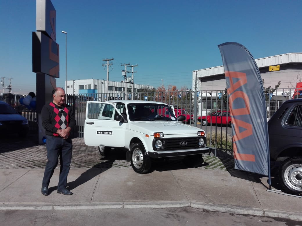 Lada Chile tweet media