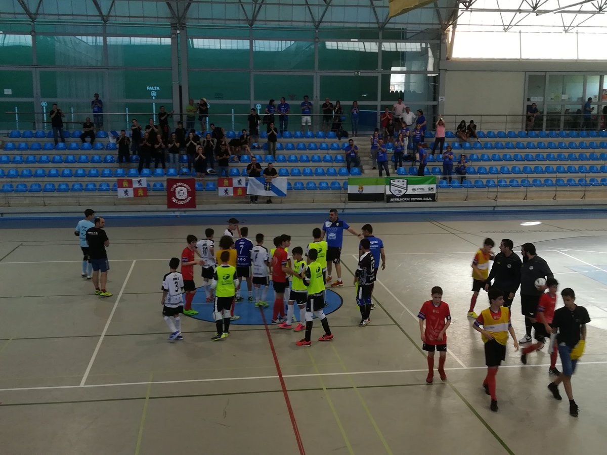 CD Tres Columnas tweet media