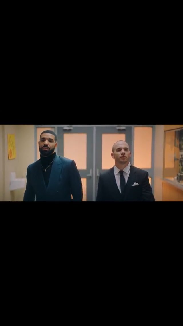 Fordprincess94's tweet photo. Omg. 😬 #allthefeels @Drake #ImUpset #Degrassi https://t.co/JuOpNL4IN7
