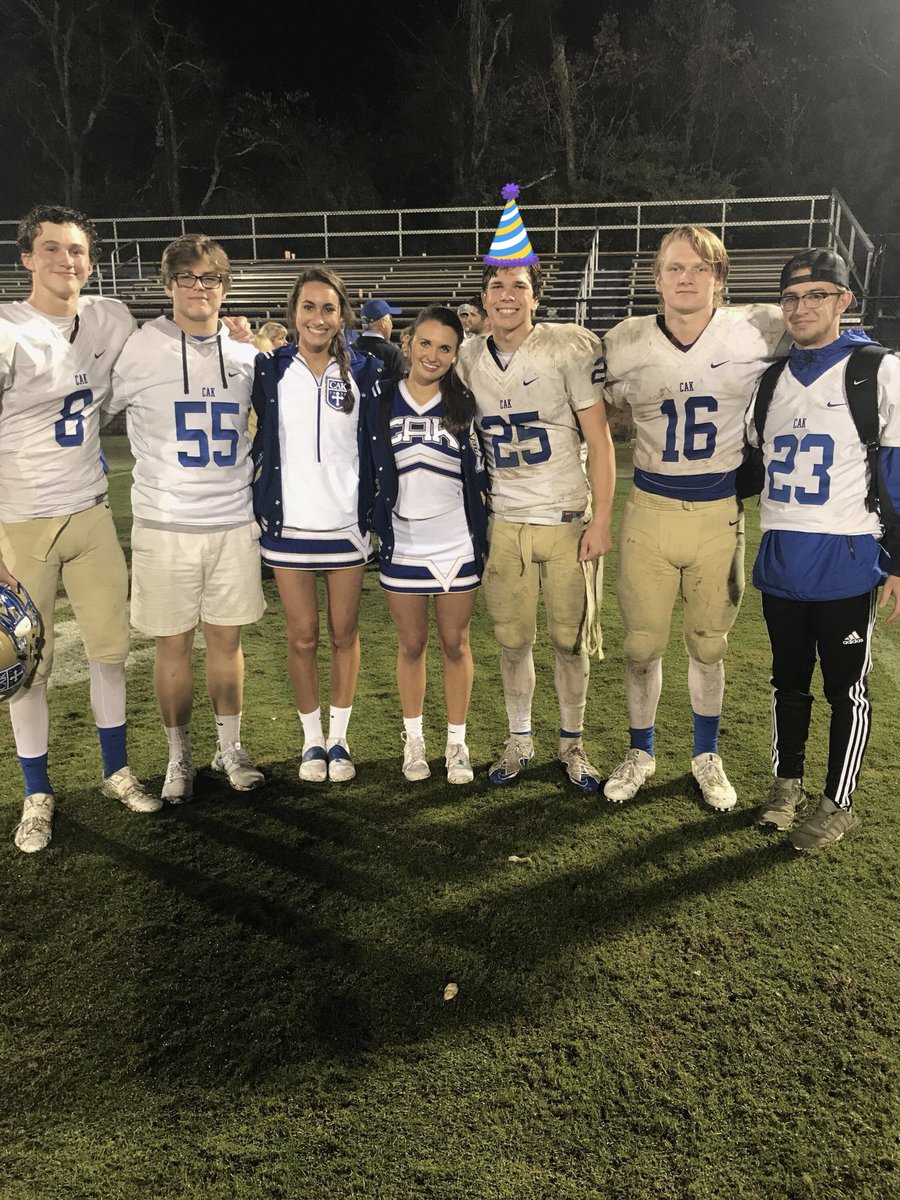 RileyRule's tweet photo. Happy birthday @luke_simpson25 ! Hope you have a nice day! 🔞‼️🤑👾🦄🌸 thanks for always letting me 3rd wheel https://t.co/sp3HkTDFnO