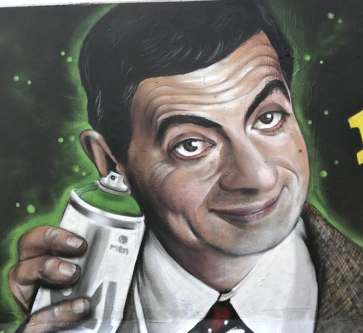 GnasherMurals's tweet photo. #mrbean #graffiti #StreetArt https://t.co/6OSzFe2cF6