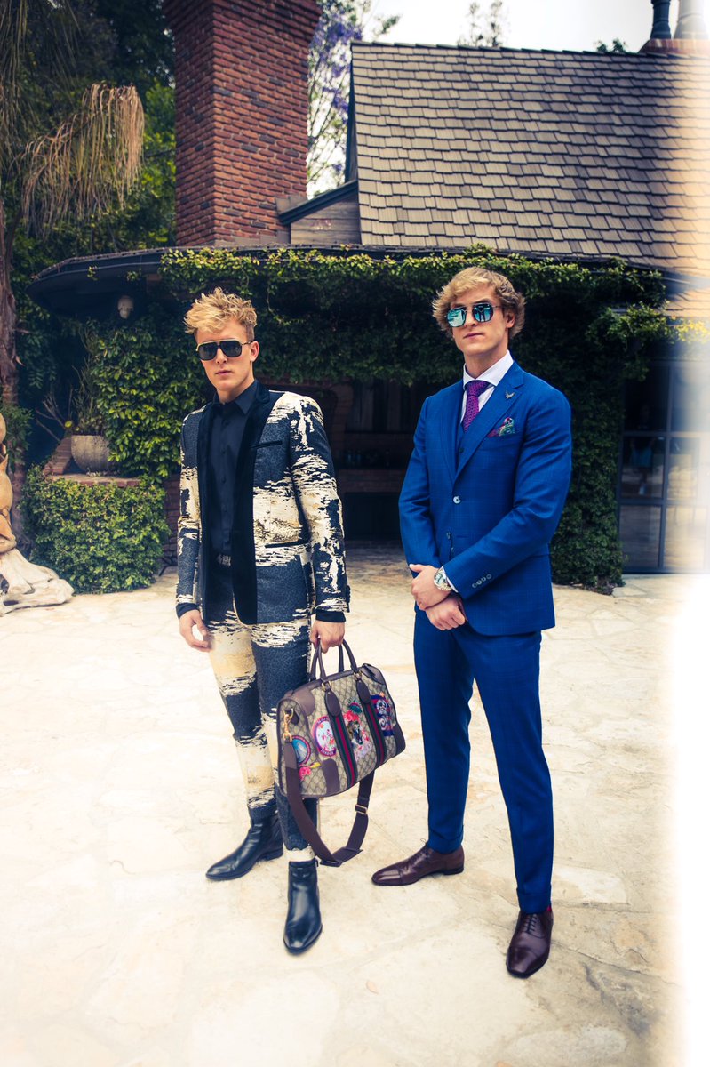 Team Paul ready for the Press Conference. 45 minutes. 
WATCH LIVE ➡️ youtu.be/th-hritXtdA