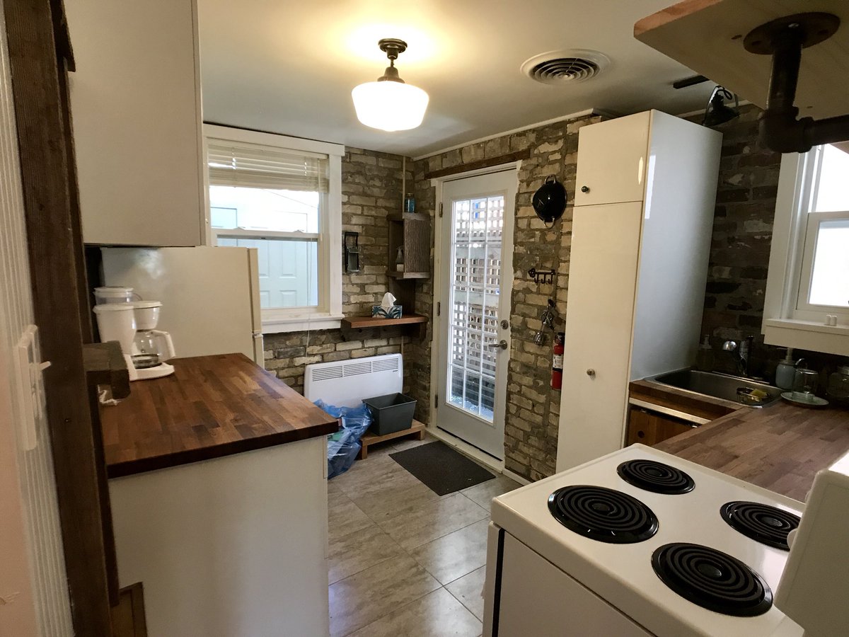 jake_mondrow's tweet photo. New Listing, 2 Bedroom house for lease in the Coxwell and Gerrard Area
•
#toronto #toronto_insta #torontolife #torontoliving #torontonightlife #torontoeats #torontorestaurants #eastyork #torontofood #torontoartist #torontoentrepreneur #torontobusiness #torontostartup #torontobar https://t.co/Kji3PTC0Bf