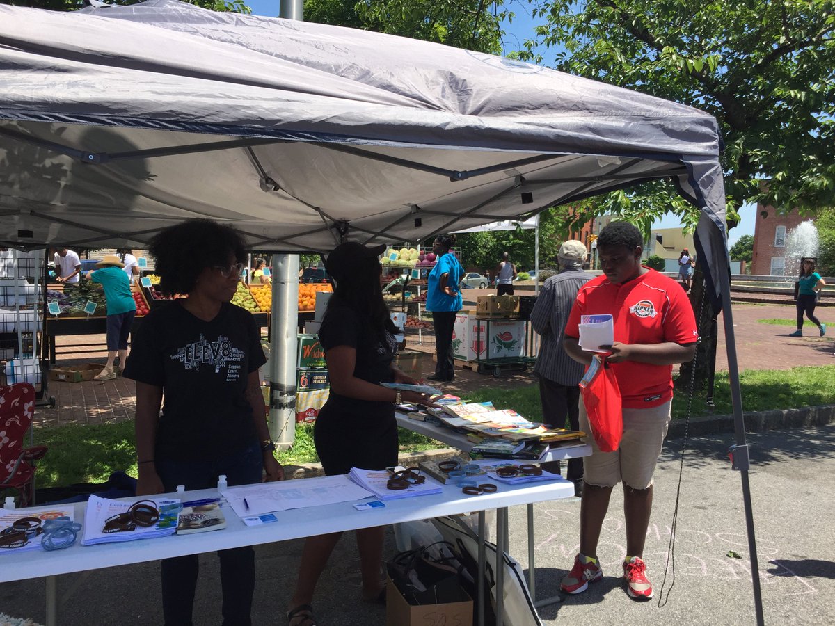 Elev8Bmore's tweet photo. We out here at the No Boundaries Community day. The West Baltimore team came to represent and share opportunities for kids and families. Gilmore #HarambeeCenter @BCIITY @Pinderhughes28 #BmoreCS #sandtown https://t.co/QqiqlLFG5T