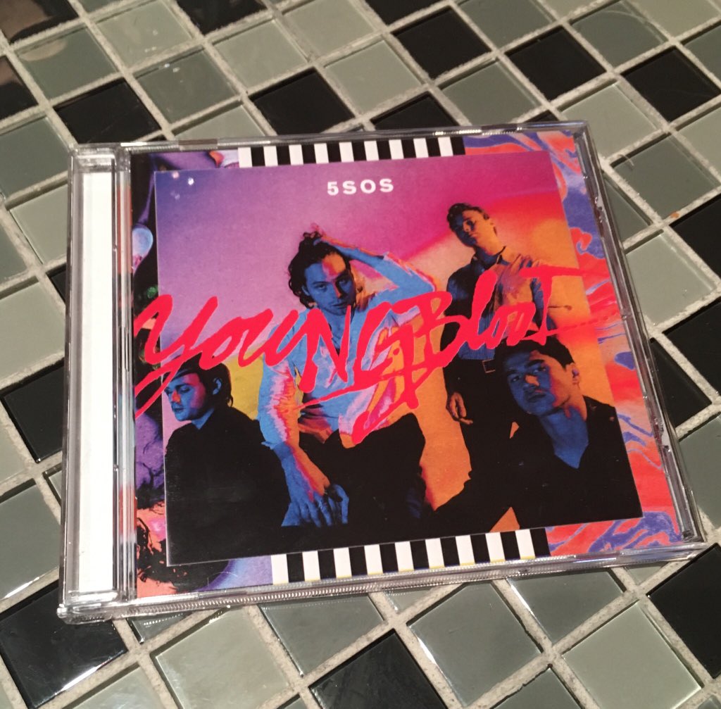 fivesauceonline's tweet photo. / GIVEAWAY / 
we’re giving away a copy of youngblood ‼️ 

all you have to do is RT and we’ll pick a winner saturday 23rd

• the competition is open worldwide. best of luck ! https://t.co/7sBTt8SzNZ