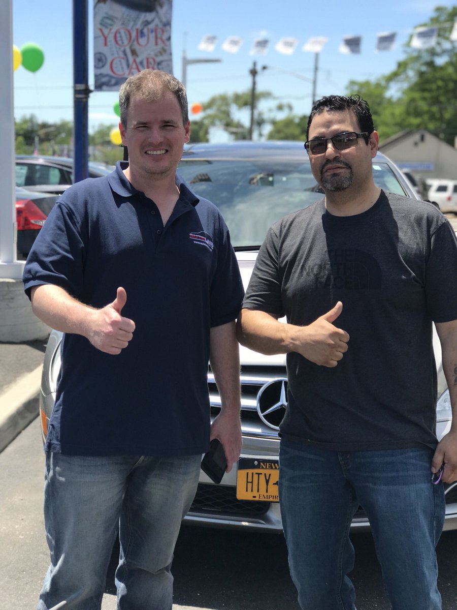 Autoland_USA's tweet image. Congrats to Alex on his new #Mercedes #Rclass. Wow! #autolandusa #mercedesbenz