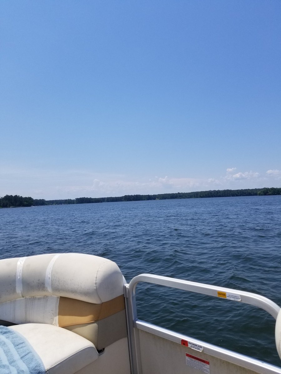 TheCrybabyTree's tweet photo. #watertherapy #writerslife #amwriting #writelife #passionate #goaloriented #iownapublishinghouse https://t.co/qWQAWVkfBD