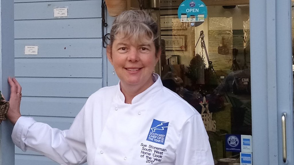 diningdevon's tweet image. @Sue_Stoneman joins the Dining Devon team! We are over the moon to announce that Sue is joining us :) @DevonFoodHour @CrumbsMag @DevonFoodLovers @nataliebrereton @exploringexeter diningdevon.com/2018/06/16/sue…