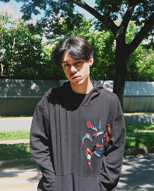 thisisk_daniell's tweet photo. อย่าเลย อย่าบอกให้ฉันเลือกเลย เพราะฉันไม่เคยรู้เลยไม่รู้ว่าจะเลือกใคร...
#wakeupชะนี https://t.co/Na9h4AGgT3
