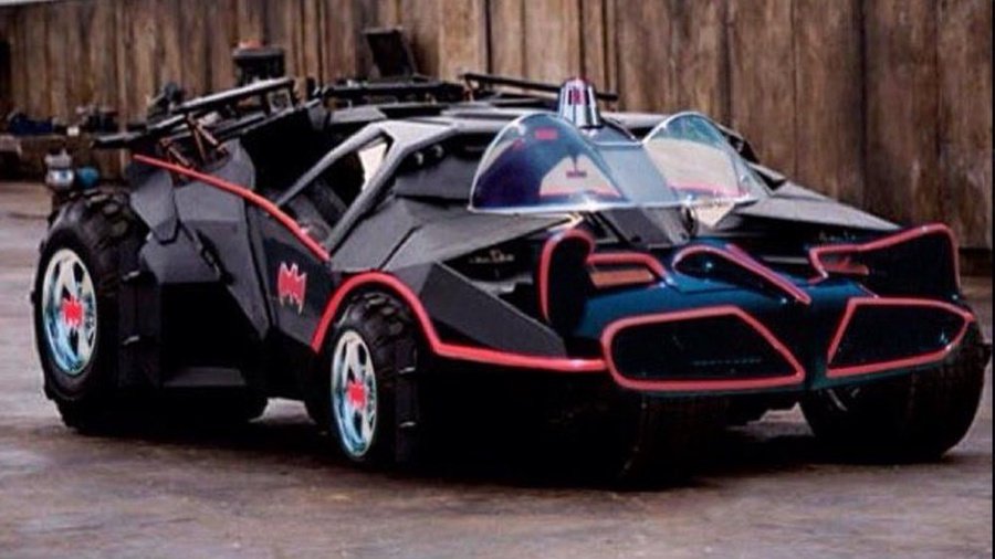 GeekTyrant's tweet photo. Check Out This Amazing Batmobile Mashup of The 1966 Version with The Tumbler https://t.co/O6q578hqE0 https://t.co/7ObbJWv8wy