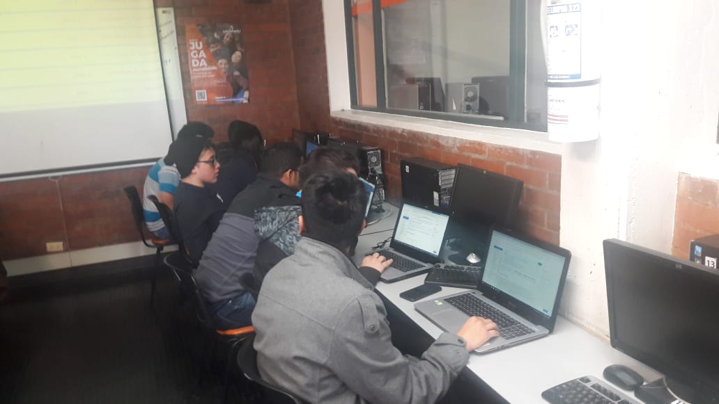 Natashamme's tweet photo. #GDBC #cloudfirstcamp #WomenDevOps @msftcolombia @caroprensa @msdevcol https://t.co/Z8MaYseqDT