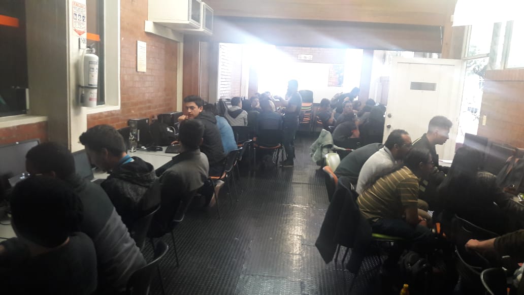 Natashamme's tweet photo. #GDBC #cloudfirstcamp #WomenDevOps @msftcolombia @caroprensa @msdevcol con mucha energía https://t.co/5AsLhioQXM