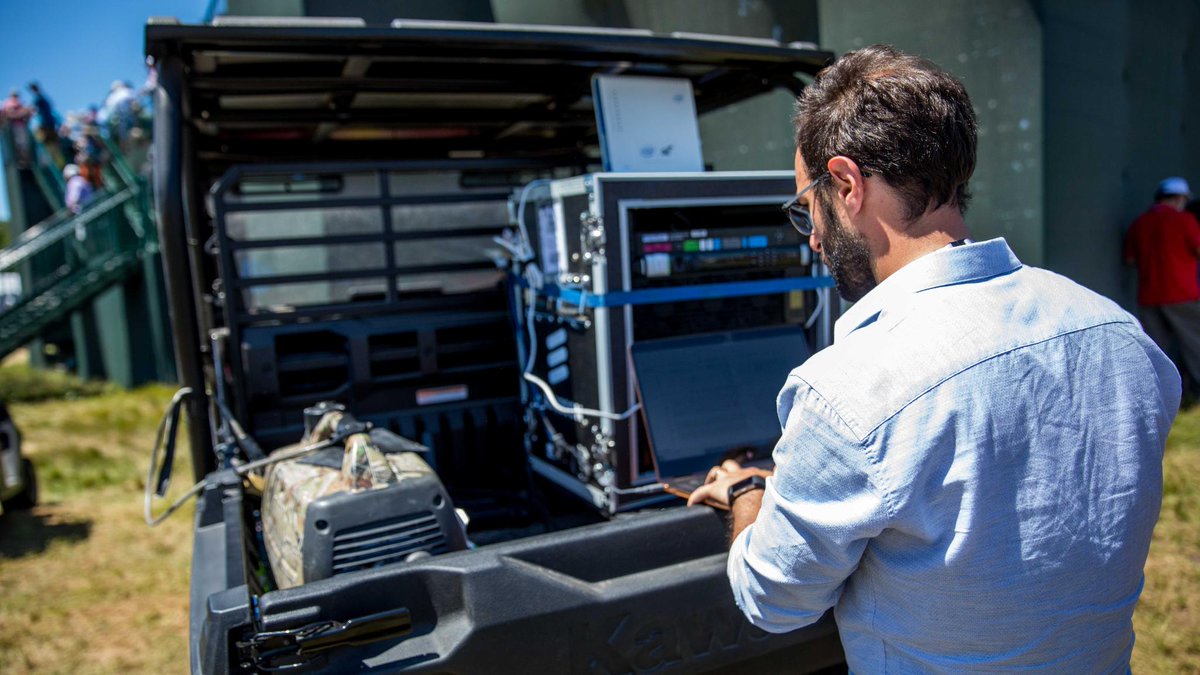 Intel is working with <a href="/ATT/">AT&T</a>, <a href="/ericsson/">Ericsson</a> &amp; @FoxSports to bring #5G to today's #USopen, delivering 4k video wirelessly from the golf course to the production center.