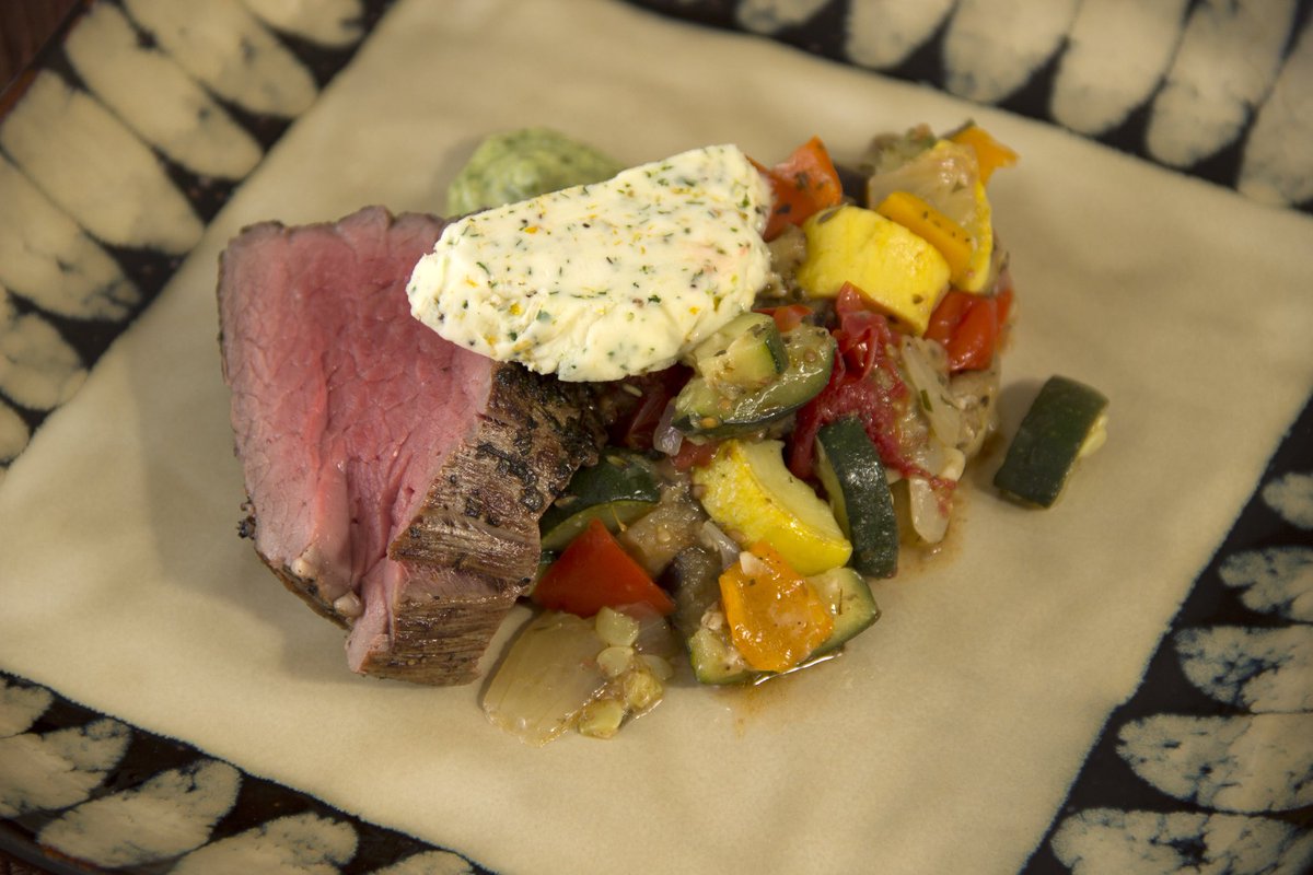 freshfromFL's tweet photo. Need some 🤔 inspiration of what to make Dad for Father's Day? Why not try our Florida Beef Tenderloin with Grilled Vegetables and Herb-Citrus Butter 😋! Dad and everyone else will be sure to ask for a second helping! Get the recipe here: https://t.co/DvKzcmnaAB #FollowTheFresh https://t.co/qOoEIyISwK