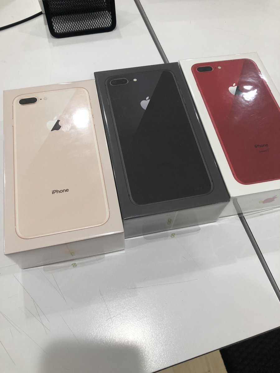 Customers taking advantage of the IPhone LOGO ! #sprint #cv2 #sandiego <a href="/KristianAllos/">Kristian Allos</a>