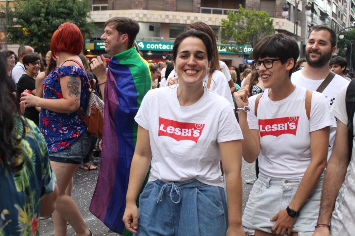 Podem_'s tweet photo. 📷 #Orgull de participar en un evento tan libre, feliz y con unos valores tan amplios como los del #OrgullVLC2018 #TRANSformemElFutur https://t.co/LSwxSyvsxF