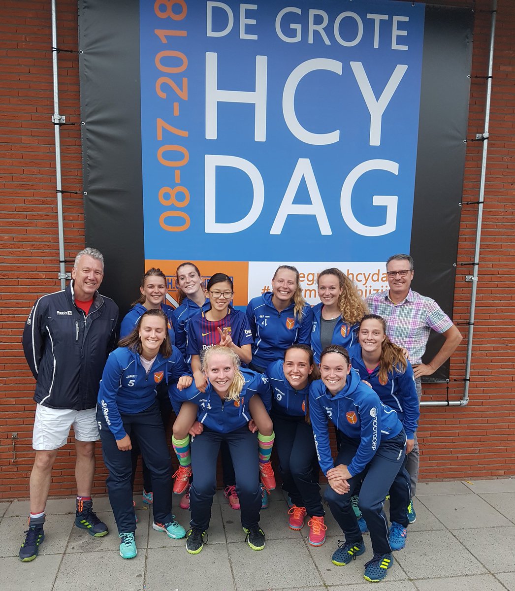 Gisteren kwamen twee van onze sponsoren, Jos van Aantjes Zevenberg Advocaten en Dennis van Agrolux bij ons op bezoek. Dank voor jullie bijdrage aan ons team 😊 👍!